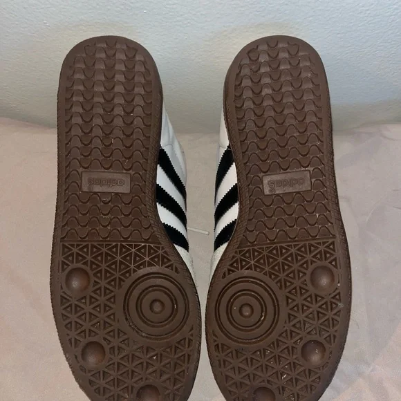 Adidas Samba Classic Men's Shoes - White and Black - Picture 4 of 5